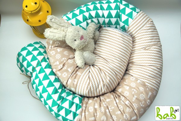 Nestchenschlange, Nestchenrolle, Lagerungskissen in Grün/ Beige fürs Babybett Handmade in Berlin