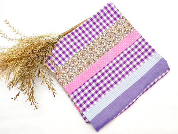 Babydecke, Kinderdecke, Kuscheldecke Patchwork mit Fleece Lila Rosa Beige