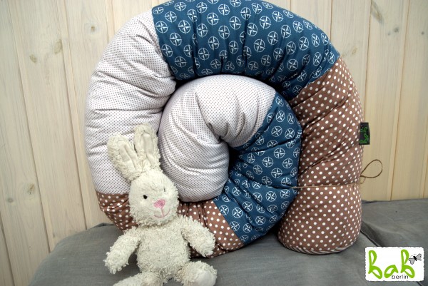 Bettrolle, Puckschnecke, Schlangenrolle fürs Babybett Handmade in Berlin