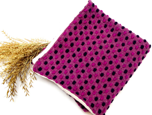 Babydecke aus Wolle, Kuscheldecke, Kinderdecke in Lila 70 x 90 cm